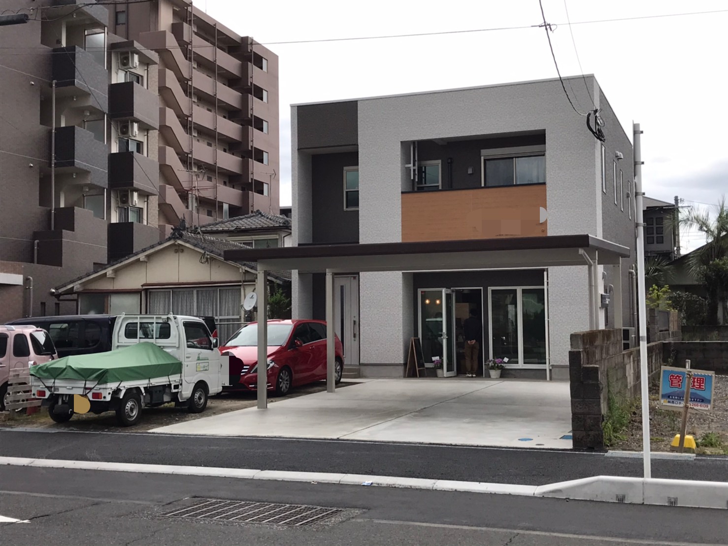 荒田店舗付きの家